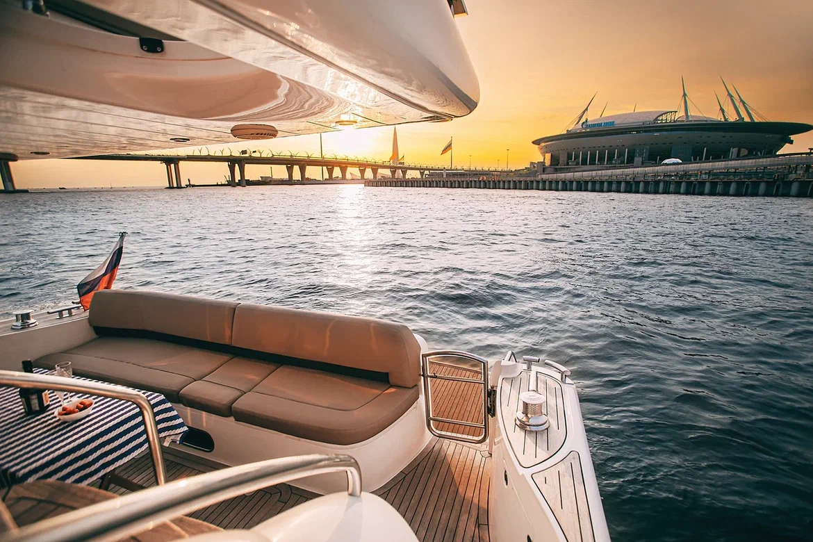 Аренда яхты Princess 58 image- 5